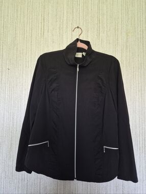 Zenergy By Chico's Size 1 Medium Black Full Zip Jacket
